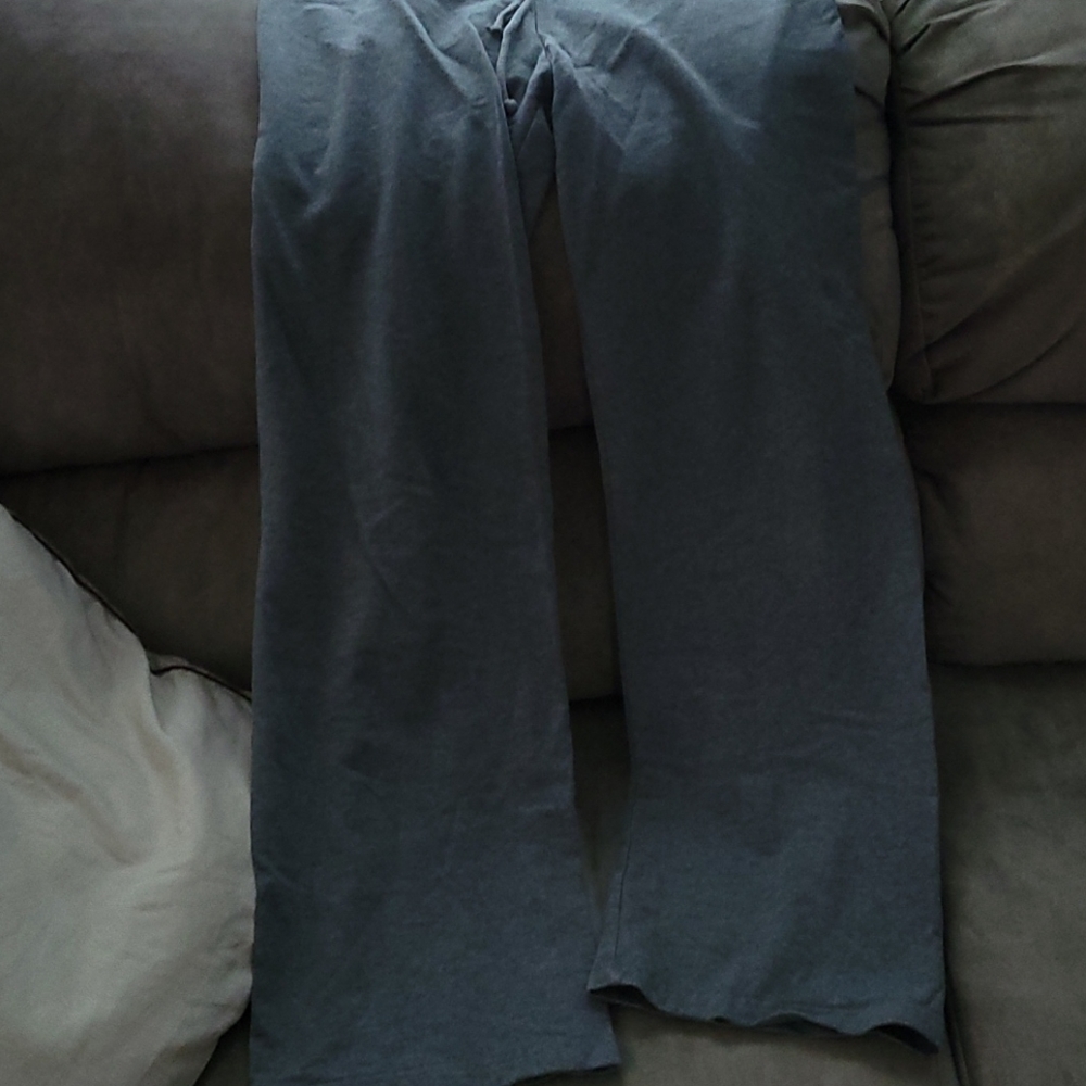 EUC BELLA UGA sweat pants